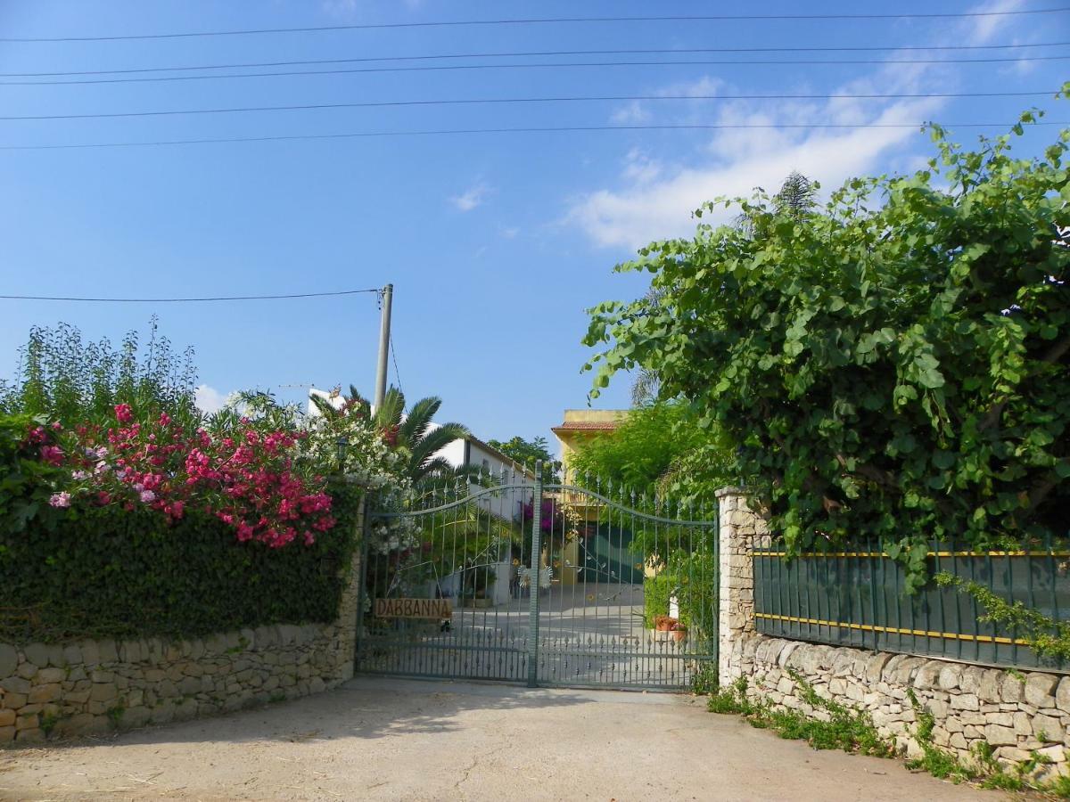 Dabbanna Guest House Chiaramonte Gulfi Ngoại thất bức ảnh